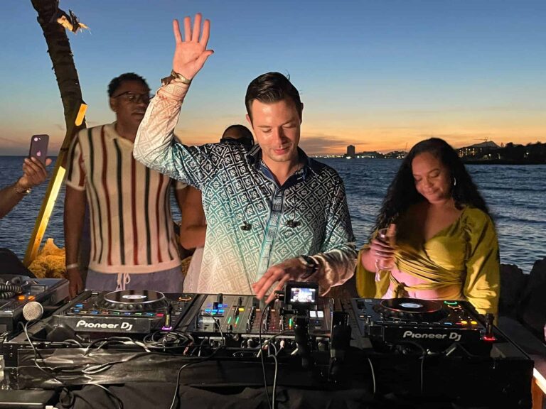 Sam Feldt DJ set at Bida Beach Curacao