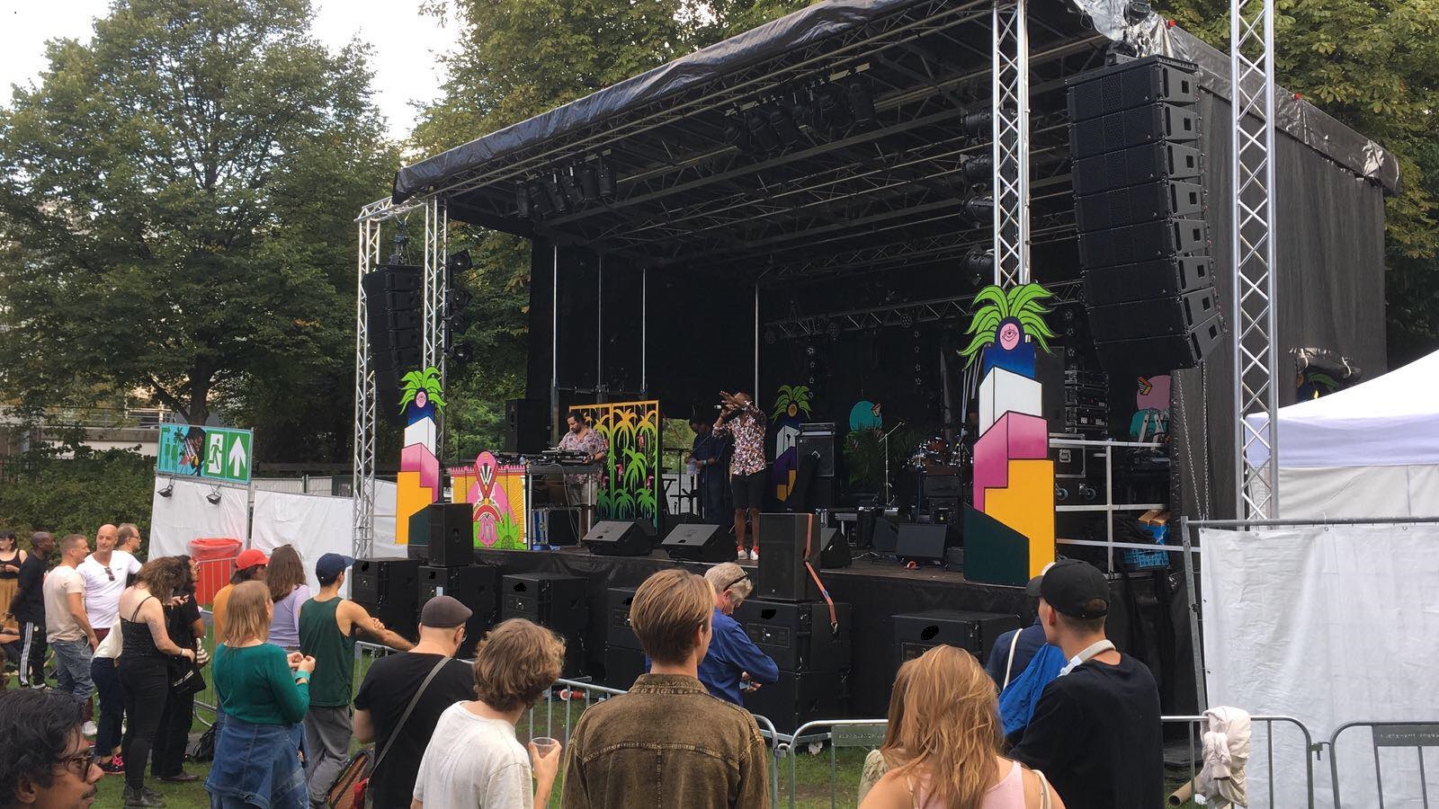 adamson s10 systeem side magia festival 2018.jpg